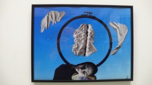Carla Degenhardt - Luxorious Bed Kiss, 2011, Collage, Perlenstickerei auf Fotografie, 30 x 40 cm